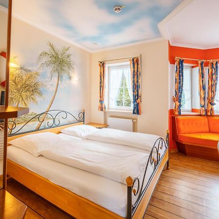 Koenig Ludwig Design Hotel Neu Zimmer Mit Sauna Oder Whirlpool Oder Mehr Altötting エクステリア 写真