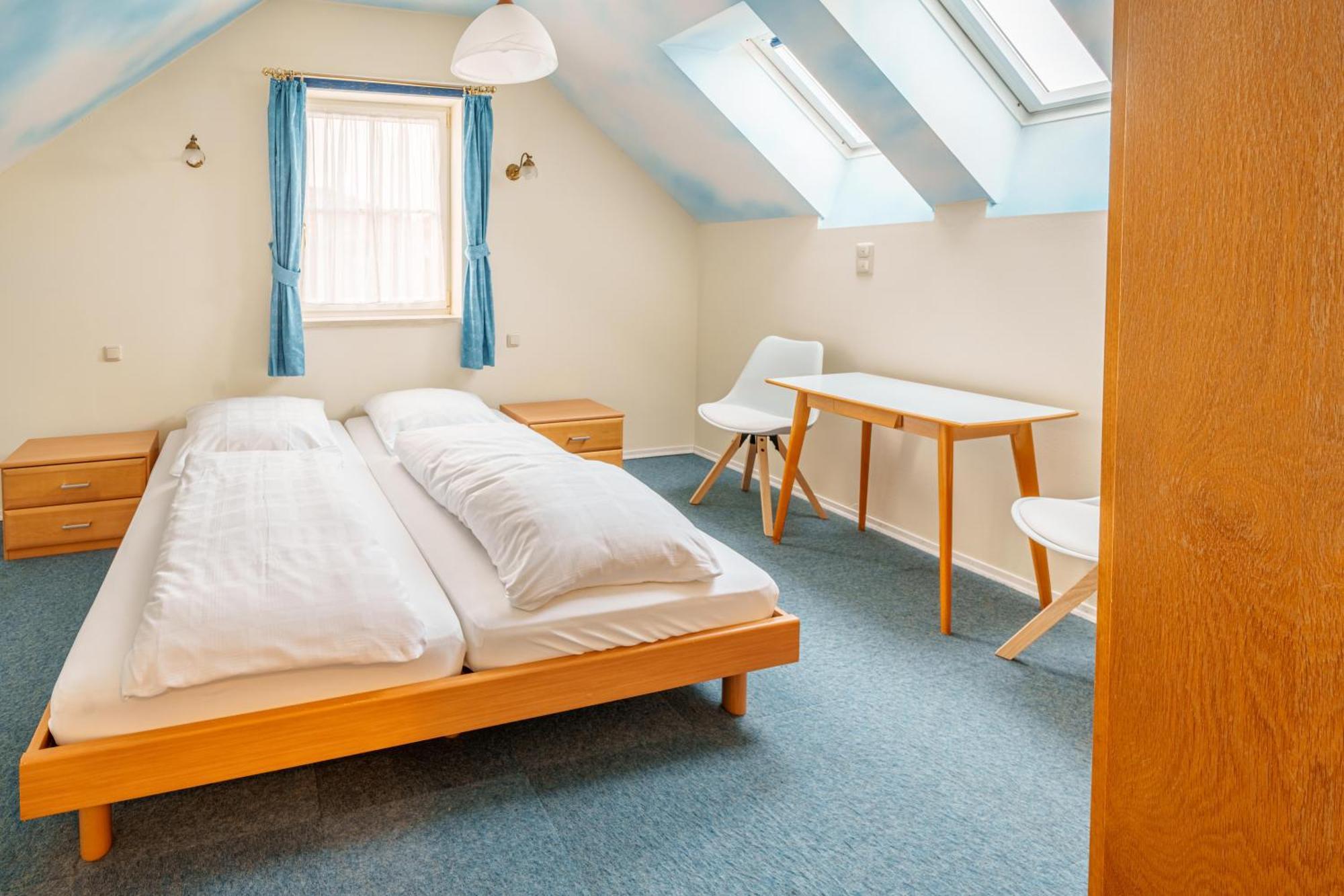 Koenig Ludwig Design Hotel Neu Zimmer Mit Sauna Oder Whirlpool Oder Mehr Altötting エクステリア 写真